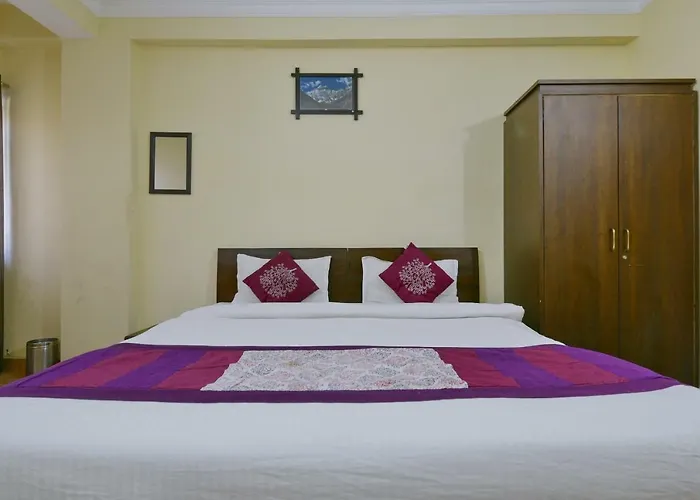Oyo 3466 Home Stay Lorent Manor Cottage